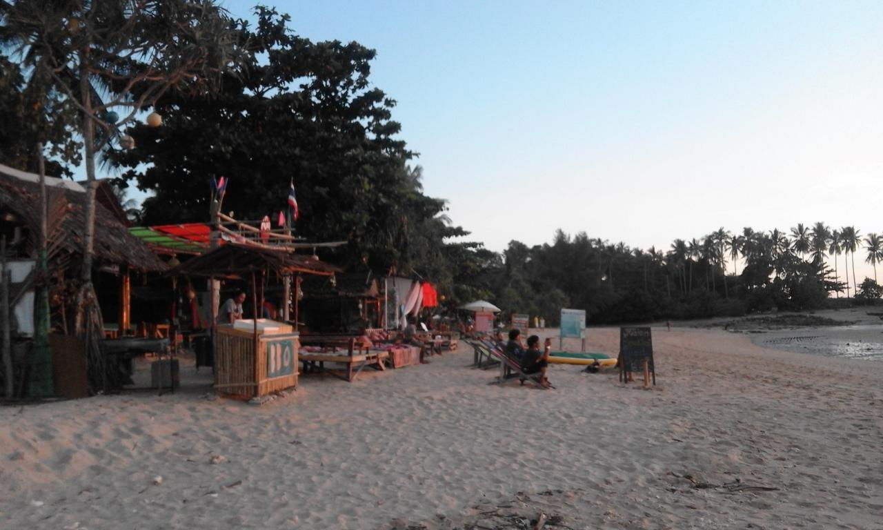 Hotel Relax Beach House à Ko Lanta Extérieur photo