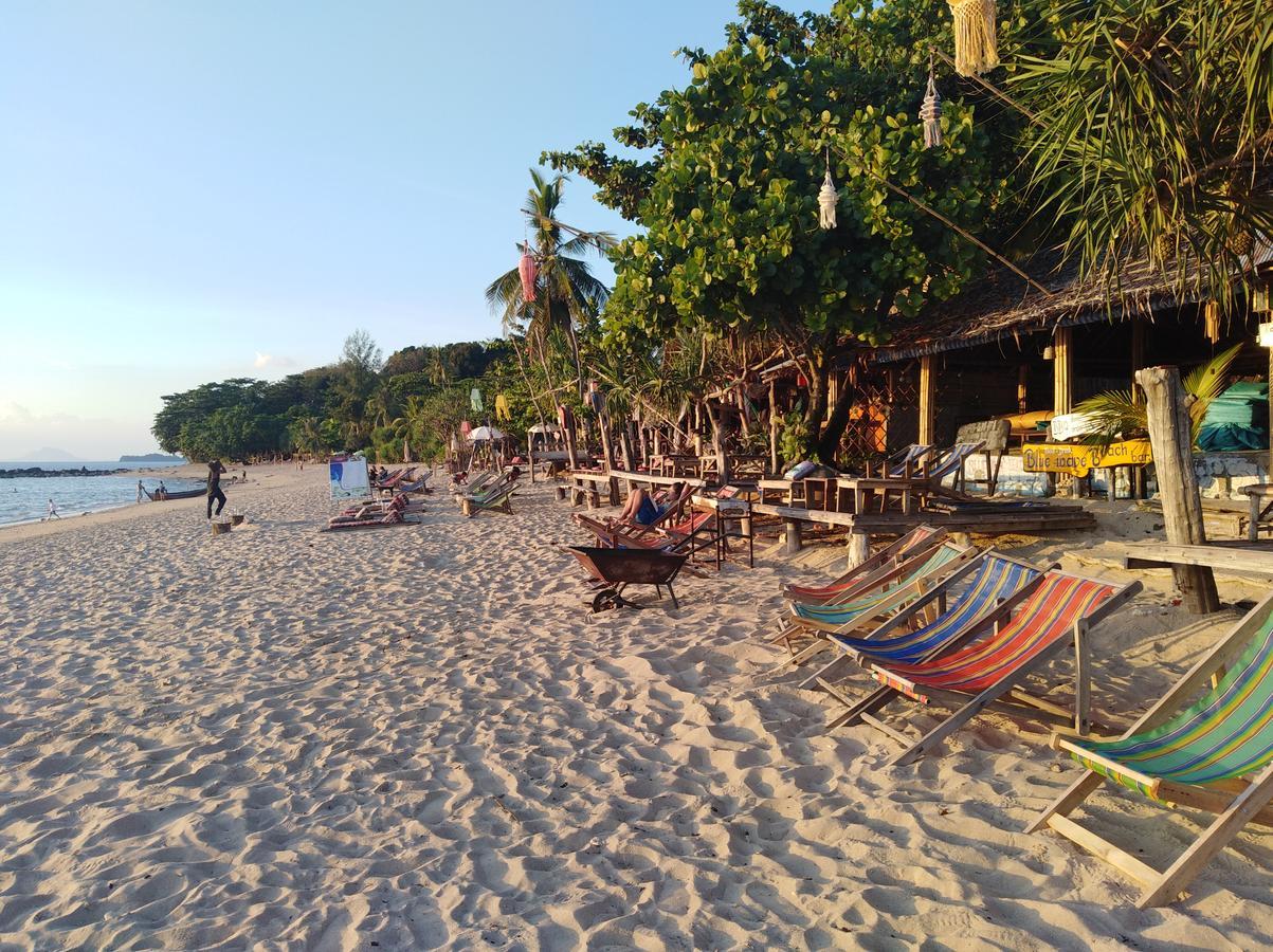 Hotel Relax Beach House à Ko Lanta Extérieur photo